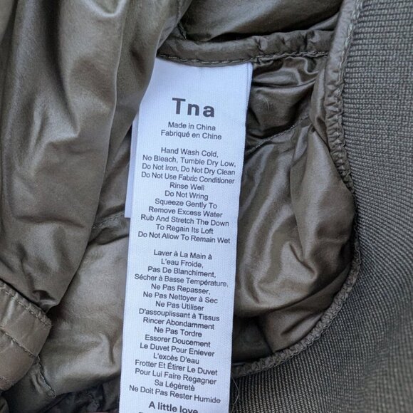 TNA Quilted Bomber Jacket Women's Olive Green Down Insulated Full Zipper Nylon - Picture 3 of 8